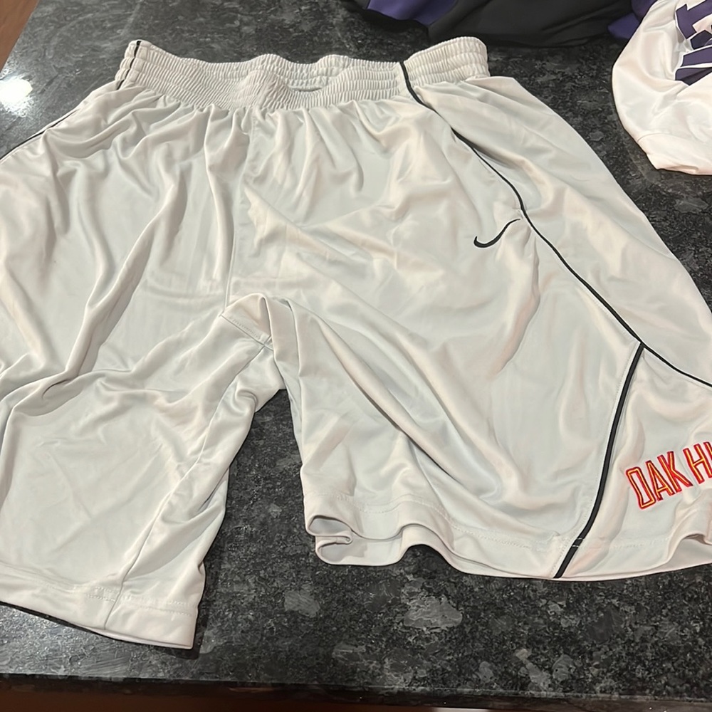 Oak hill Academy shorts size large